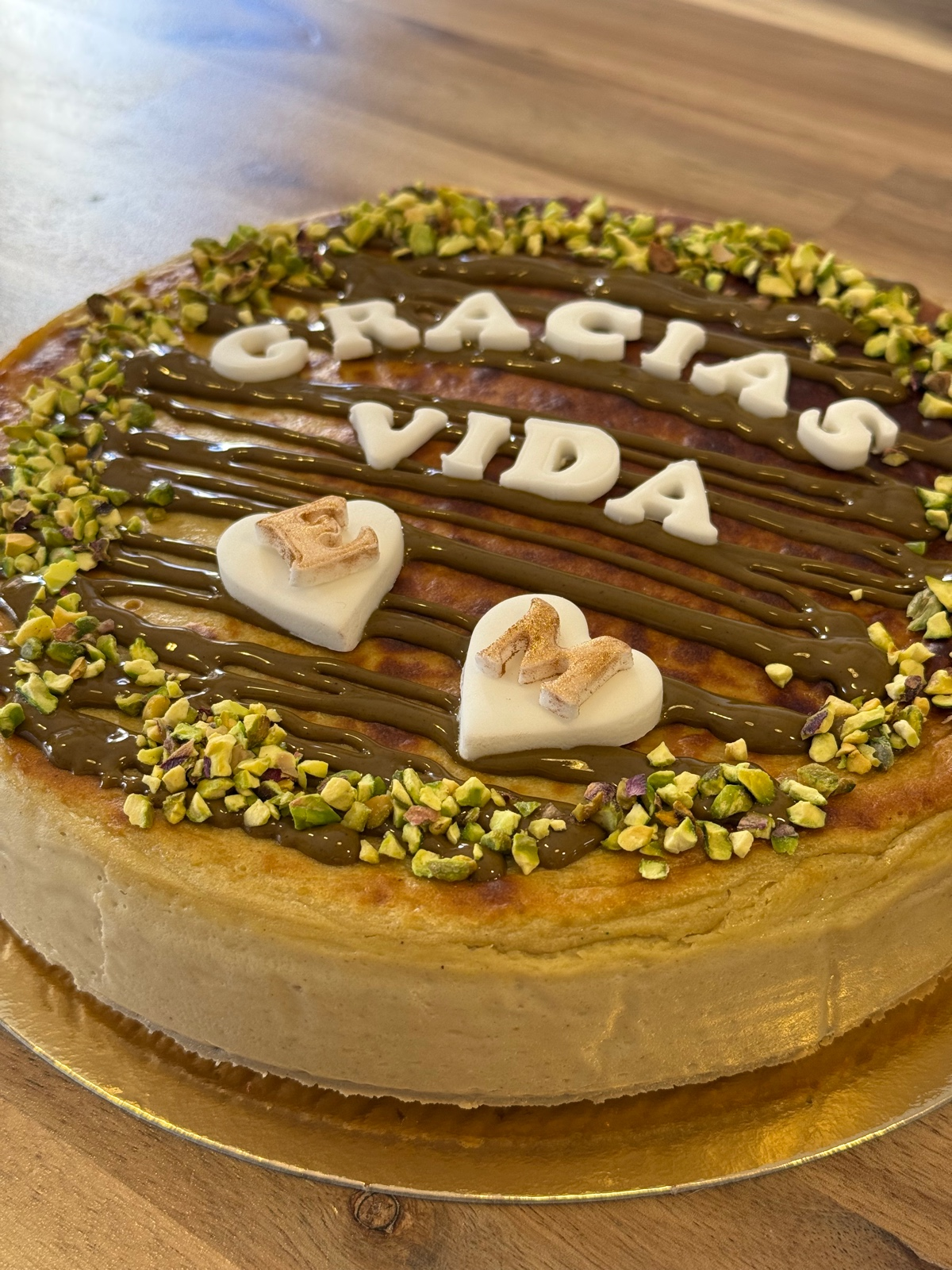 Tarta de queso de pistacho de cerca
