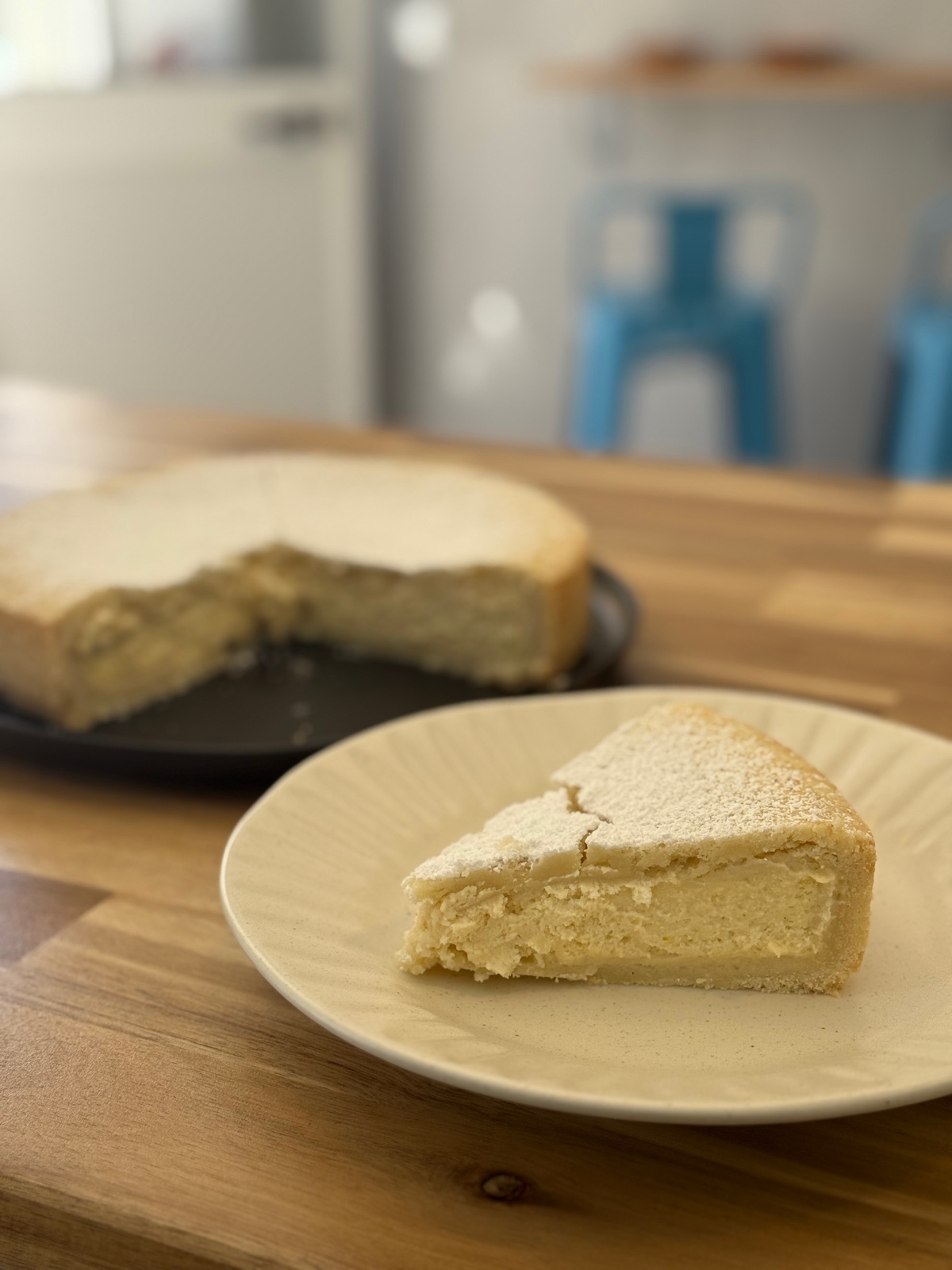 Tarta de Ricotta servida en un plato