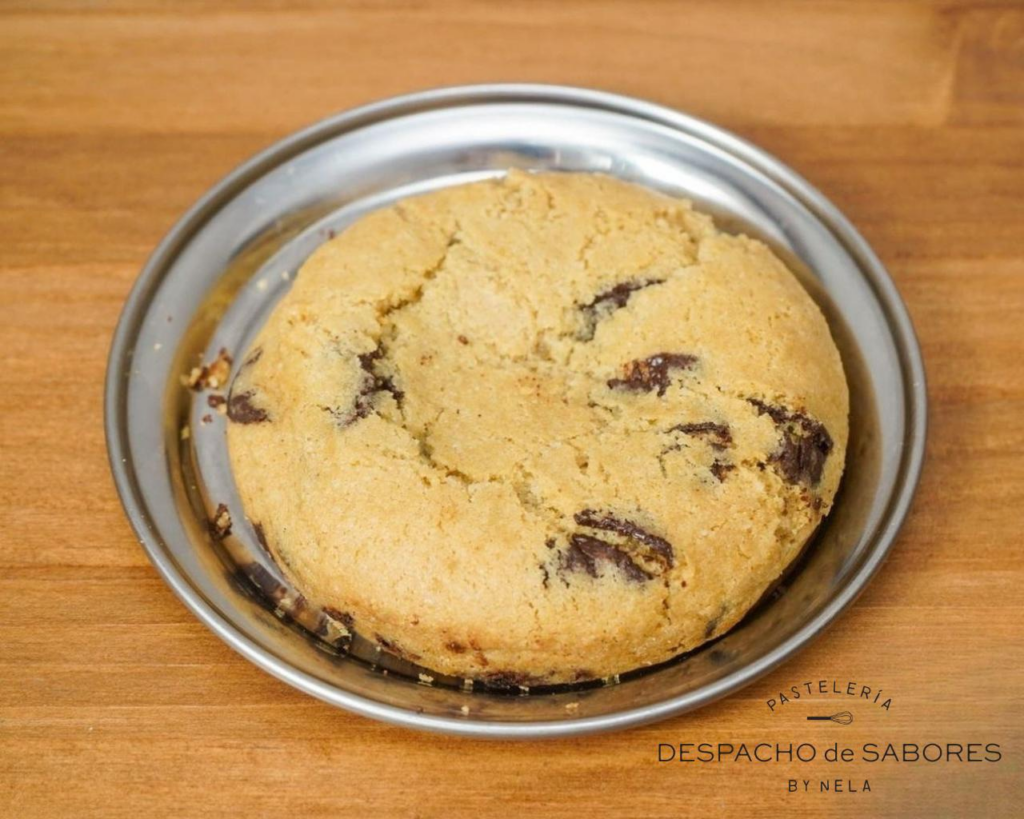 Cookie artesanal sin gluten con chips de chocolate