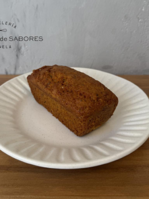 Bizcocho de zanahoria, chía y cúrcuma sin gluten